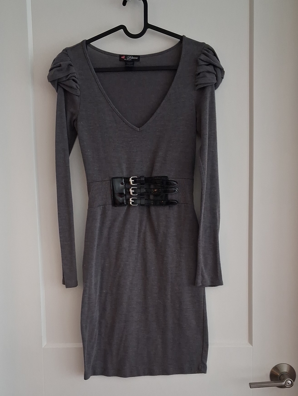 Long Sleeve V-Neck Gray Dress with Cinch Waist Belt